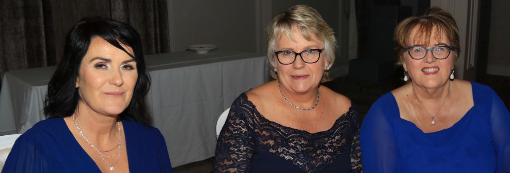 photo 10 chairpersons charity ball 2023
