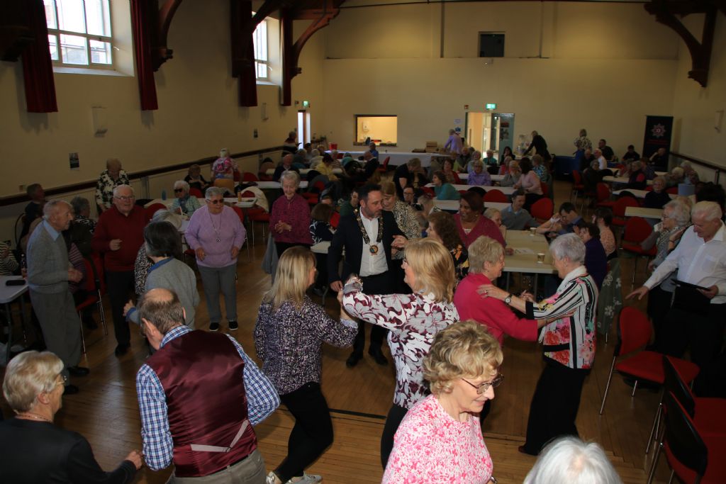 photo 16 crotlieve dea afternoon tea dance