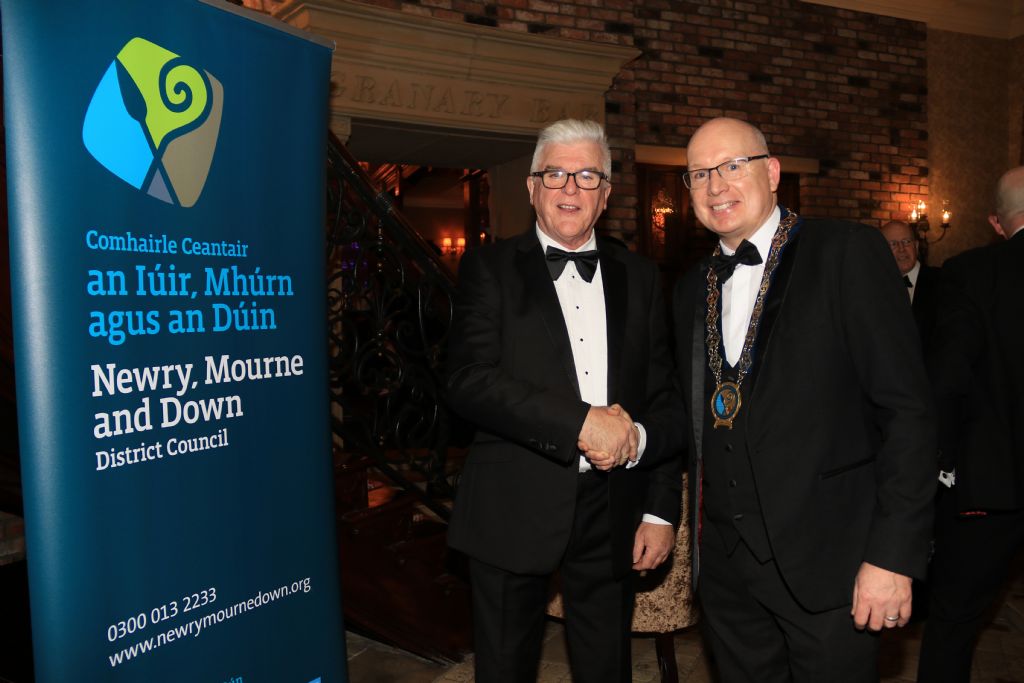 photo 19 chairpersons charity ball 2023