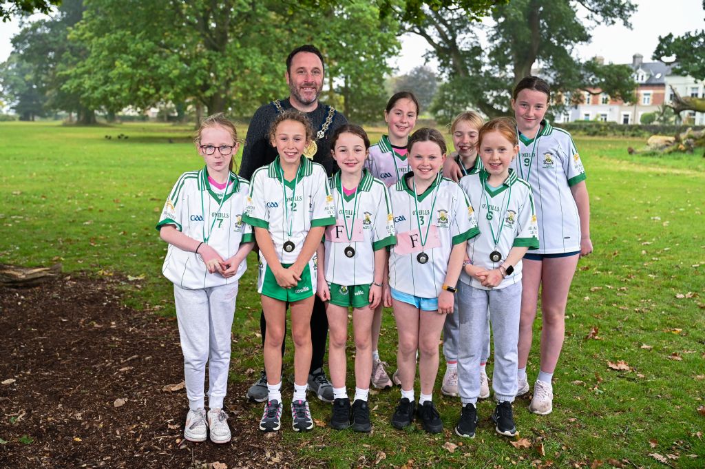 photo 4 - 2nd place girls team