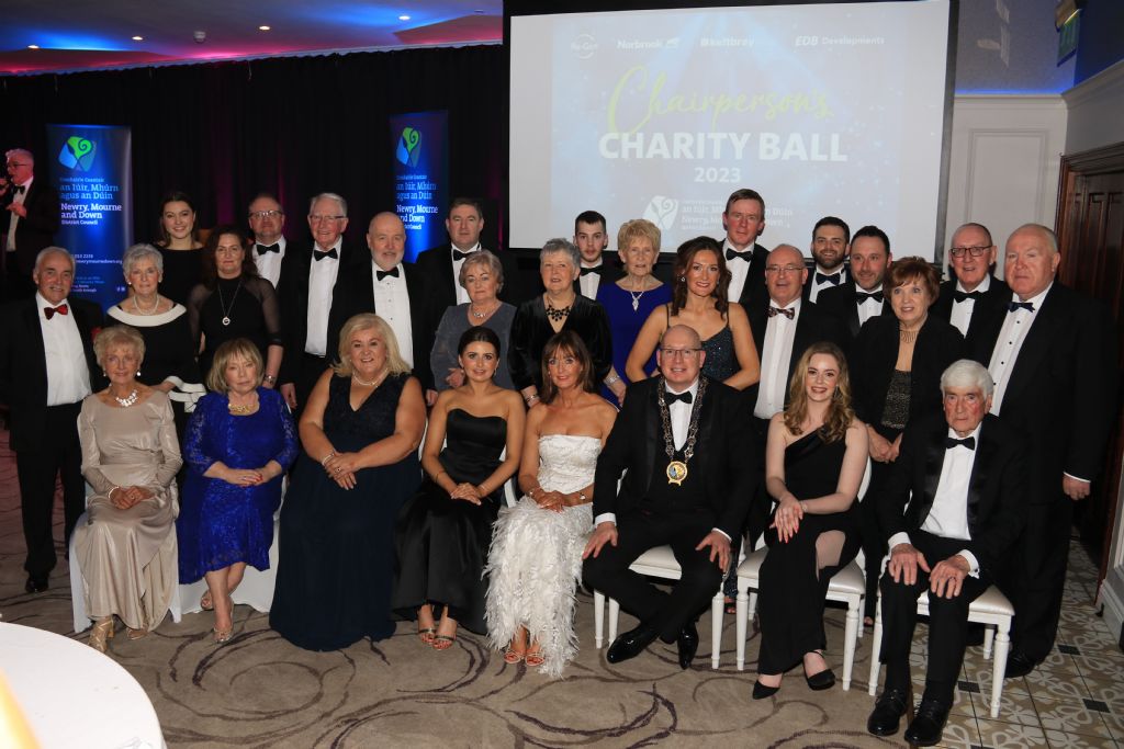 photo 6 chairpersons charity ball 2023